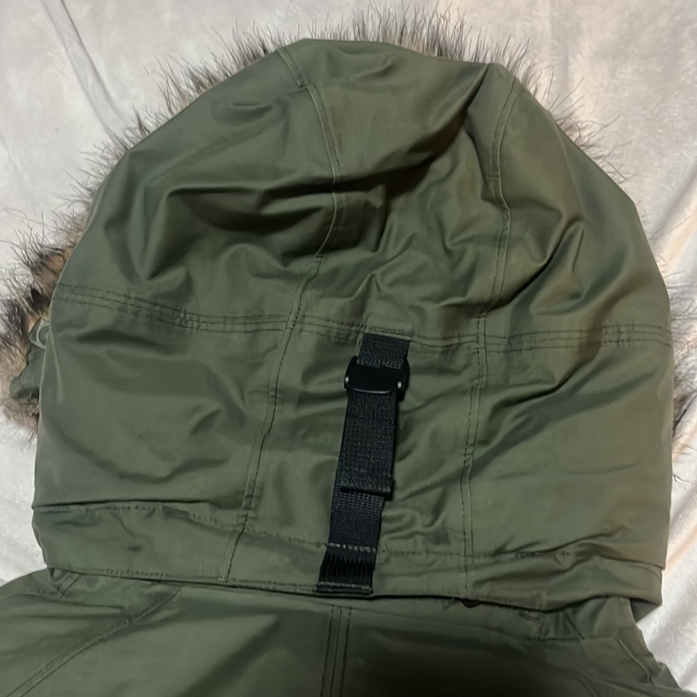 Excellent condition North Face Down Parker - Picture 10 of 11